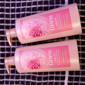 Caress Daily Silk Body Wash